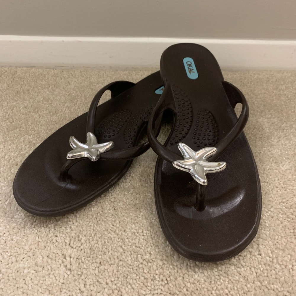 OKA B. Thong Sandals with Starfish